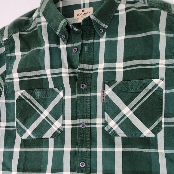 Woolrich Green Plaid Button Down Double Pocket Mid-Weight Flannel Shirt. - Picture 2 of 8